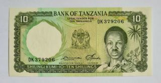 Tanzania - 10 Shillings - Nd (1966) - Signature 5 - Pick 2e - S/n 379206,  Unc.