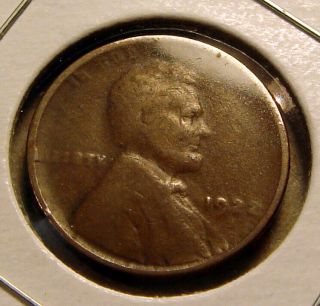 97 Years Old 1922 - D Lincoln Wheat Penny W/ Very Weak D Copper Coin Estate