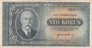 100 Korun Fine Banknote From Czechoslovakia 1945 Pick - 63