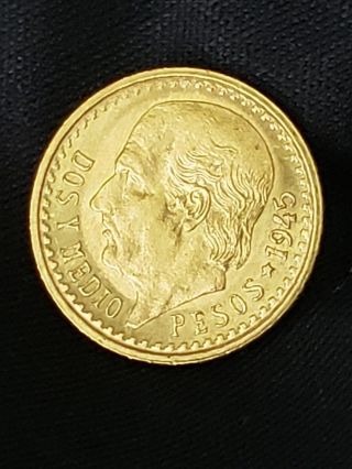 1945 Mexico Gold Dos Y Medio 2.  5 Pesos Estados Unidos Mexicanos Coin.