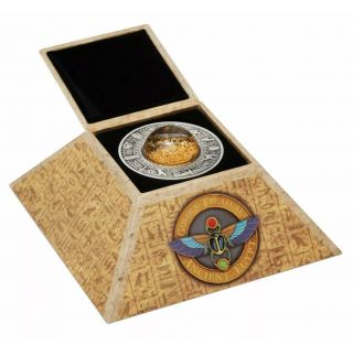 In Hand 2019 Tuvalu Golden Treasures Ancient Egypt 2 Oz Silver Antiqued Box