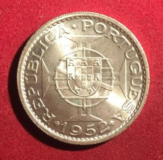 Portuguese Angola - 1952 20 Escudos Unc Silver