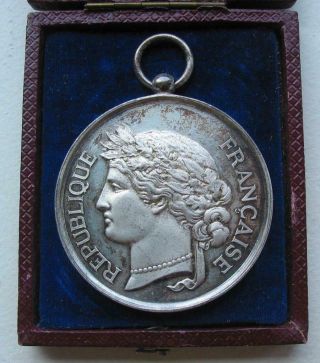 Art Nouveau/marianne Société Nationale De Tir Medal Of Honor/bronze Medal Incase