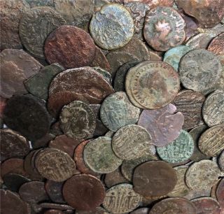 1 - Ancient Bronze Roman Empire Coin Jbin0007