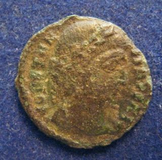 307 - 337 Ad Constantine The Great Circulated Coin With Camp Gate Reverse