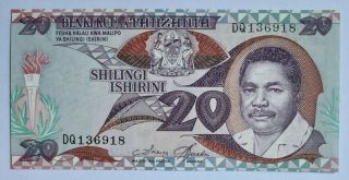 Tanzania - 20 Shilingi - Nd (1987) - Signature 3 - Pick 15 - S/n Dq 136918,  Unc.