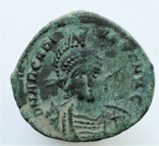 Roman Imperial Arcadius.  A.  D.  383 - 408.  Ae Centenionalis (2,  43g;18mm).  D N Arcad