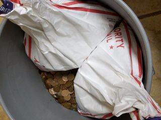 2 Bags (6,  000) Circulated 95 Copper Pennies.  40lbs $60 Bullion Wheats & Keepers