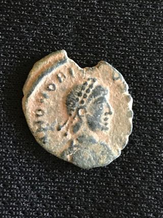 Honorius Bronze Roman Coin 393ad Victory