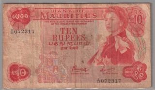 561 - 0007 Mauritius | Qeii Government,  10 Rupees,  Nd.  1967,  Pick 31c,  F - Vf