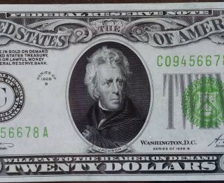 (2) 1928 Twenty Dollar Notes,  sequential,  Crisp AU,  2 notes. 4
