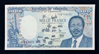 Cameroun - 1000 Francs - Scarce Date 1987 - Pick 26a - Serial Number 752431,  Unc.