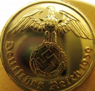Old German 10 Reichspfennig 1939 Gold Coloured Coin Third Reich Eagle Swastika
