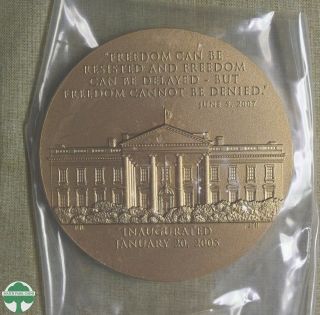 GEORGE W.  BUSH INAUGURATION LARGE BRONZE MEDAL - 2ND TERM - BOX & STAND 2