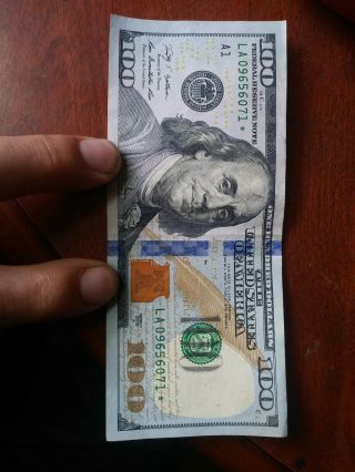 (1) One Hundred Dollar Star Note Bill.  $100.  00