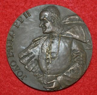 Magnificent Bronze Medal Alluding To Pope John Paul Ii
