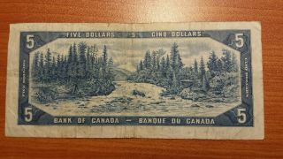 1954 Bank of Canada Money $5 - - Devil ' s Face Beattie/Coyne Serial I/C 8935155 2