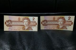 2 Uncirculated $2.  00 Bill 1986 Consecutive Serial Numbers