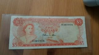 1974 Central Bank Of The Bahamas 5 Dollar Banknote