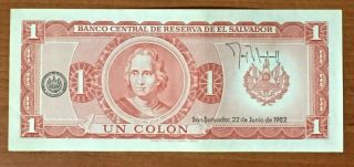 EL SALVADOR SET 1 COLON IN UNC RANDOM YEAR 1982 OR 1980 DIFFERENT SERIE 2
