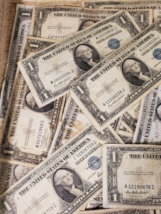 (42) Series 1935 $1 One Dollar Silver Certificates Heavy Circulation 2