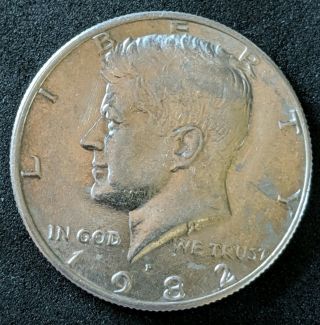 1982 Kennedy Half Dollar No Fg Initials Error