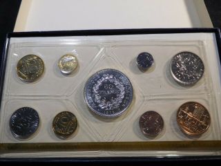 B132 France 1976 Monnaie de Paris Fleur de Coins w/ Silver 50 Francs 2