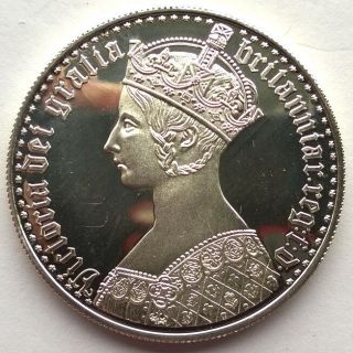 Somalia 2001 Victoria Gothic Crown 250 Shillings Silver Coin,  Proof