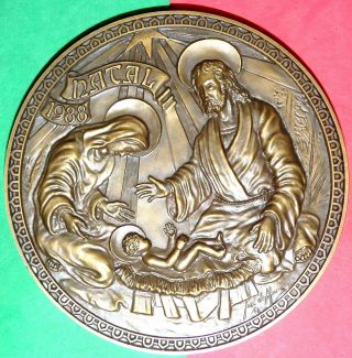 Nativity / Parents Praying / 1988 Bronze Medal By JosÉ De Moura