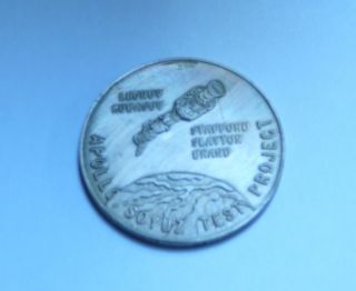 Design Nasa Russian Space Apollo Soyuz 1975 Rocket Medallion Medal Coin
