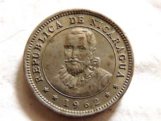 1962 Nicaragua Five (5) Centavos Coin
