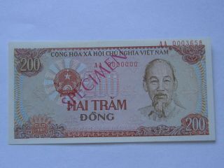 Vietnam Specimen 200 Dong 1987 Unc