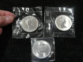 3 1 Oz Fine Silver 9999 Canadian Maple Leaf $5 Coins 1988 1989 2015 2 Are