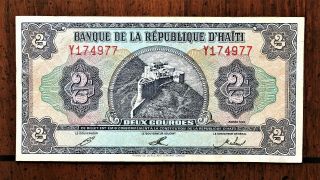 1992 Haiti 2 Gourdes Banknote,  Citadel/arms,  Pick 260,  Serial No.  Y174977
