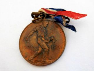 Vintage Retro 1901 - 1951 Fifty Years Commonwealth Of Australia Token Medal Ribbon