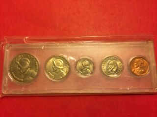 Panama 1975 Year Set Of Uncirculated Coins,  5 Coins,  1,  5,  10,  25,  And 50 Cent