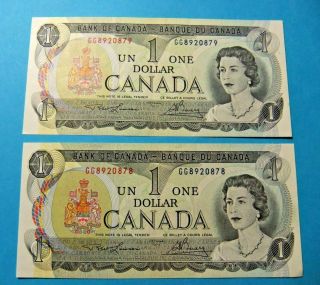 2 Consecutive 1973 Bank Of Canada 1 Dollar Notes.