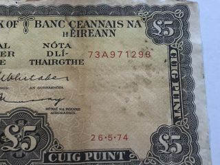 IRELAND: IRISH LAVERY FIVE POUND NOTE DATED 26.  5.  1974 3