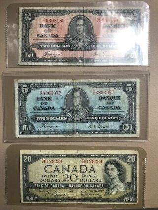 Canadian Currency,  $20,  $5,  $2.  Old Group Of Canadian Dollar Bills