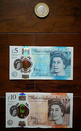 British,  England Uk Currency,  Paper Money Bank Notes And Coin £17