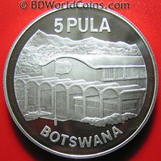1976 Botswana 5 Pula.  86oz Silver Proof Independence Sir Seretse Khama Crown