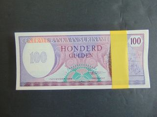 100 Uncirculated One Hundred Gulden Notes - Centrale Bank Van Suriname 1985