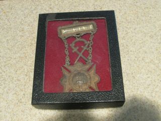 1883 Catholic Order Of Foresters Crossed Swords Medal