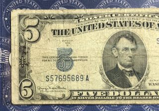 1934 - D $5 DOLLAR BILL OLD US PAPER MONEY CURRENCY BLUE SEAL COLLECTOR NOTE.  5689A 2