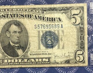 1934 - D $5 DOLLAR BILL OLD US PAPER MONEY CURRENCY BLUE SEAL COLLECTOR NOTE.  5689A 3