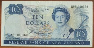 Zealand - 10 Dollars Ten Dollars - Au - Kea Bird - S.  T.  Russell 1985 - 1989