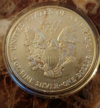 Elvis Presley colorized 2002 American Eagle 1 - oz silver coin 2