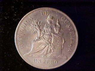 Guatemala One Peso 1894 Au - Unc