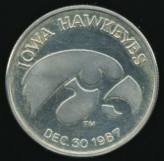 1987 Iowa Hawkeyes Holiday Bowl San Diego 1 Troy Oz.  999 Fine Silver Round