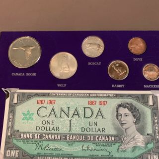 1867 - 1967 Canadian Centennial 6 Wild Life Coins With 2 $1.  00 Bills 2